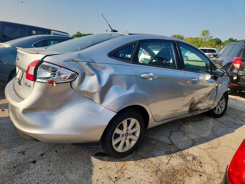 2013 FORD FIESTA SE  