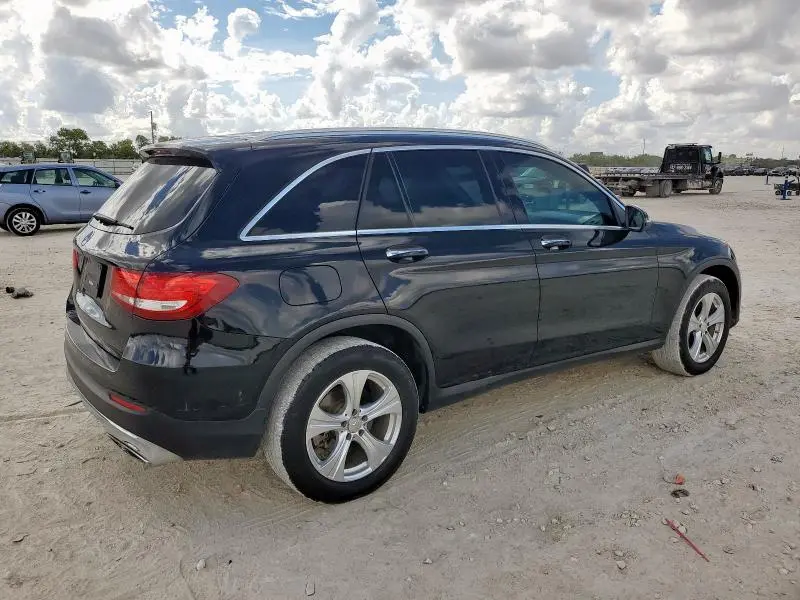 2016 MERCEDES-BENZ GLC 300  