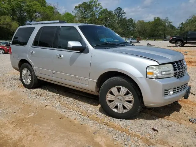 2011 LINCOLN NAVIGATOR   
