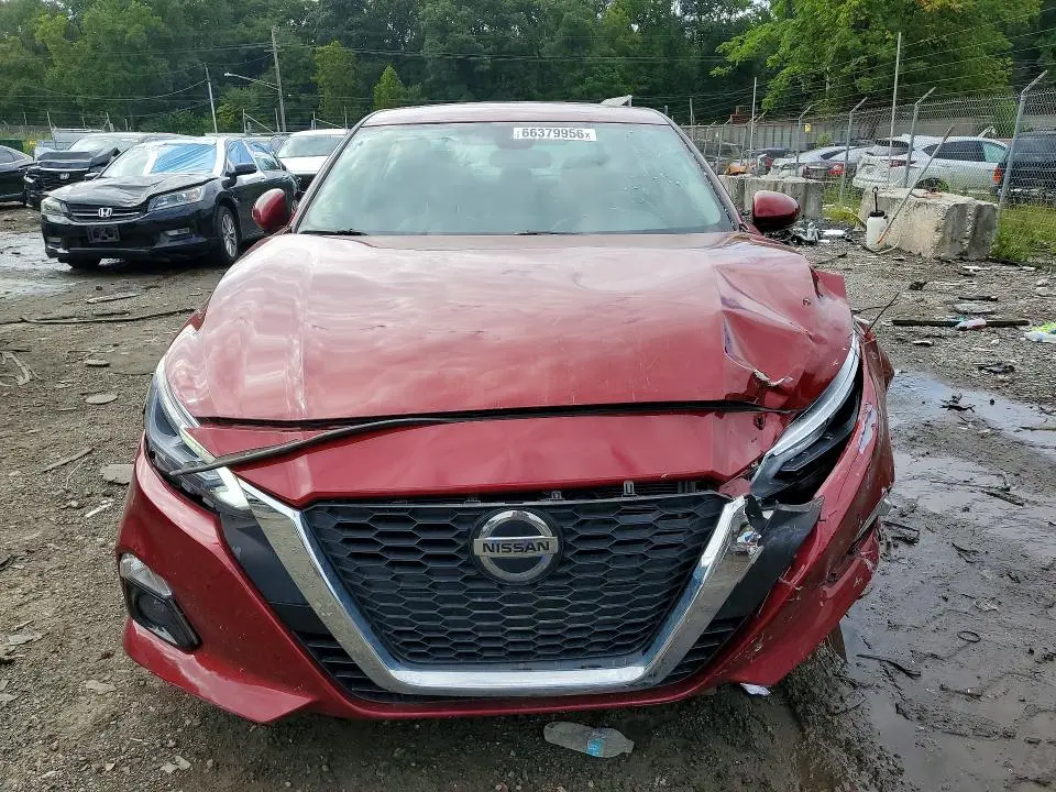 2021 NISSAN ALTIMA SL  