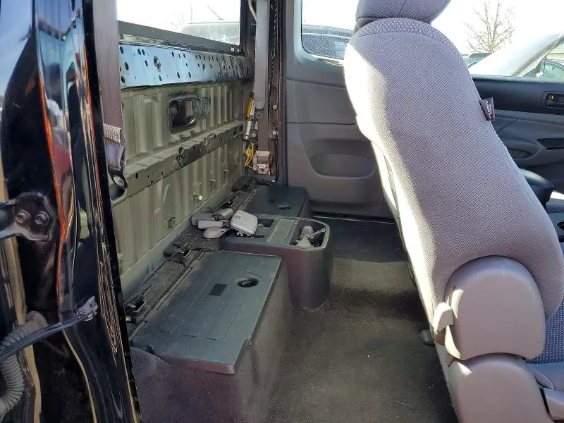 2012 TOYOTA TACOMA V6  