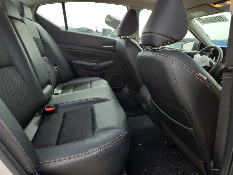 2022 NISSAN ALTIMA SR  