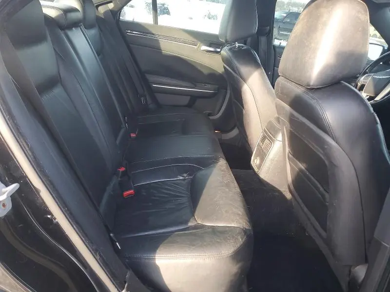 2011 CHRYSLER 300 LIMITED  