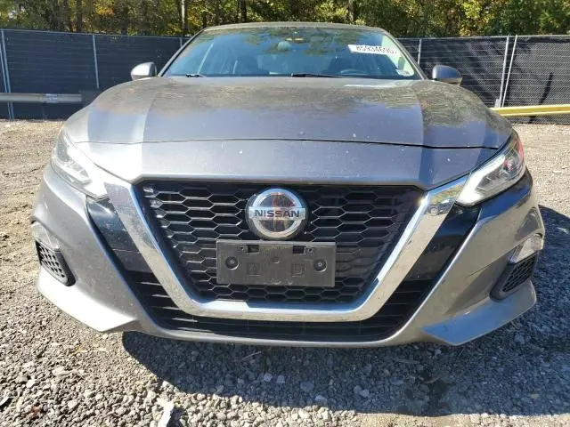 2021 NISSAN ALTIMA SV  