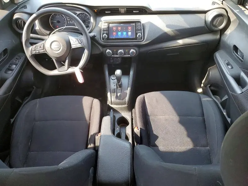2023 NISSAN KICKS S  