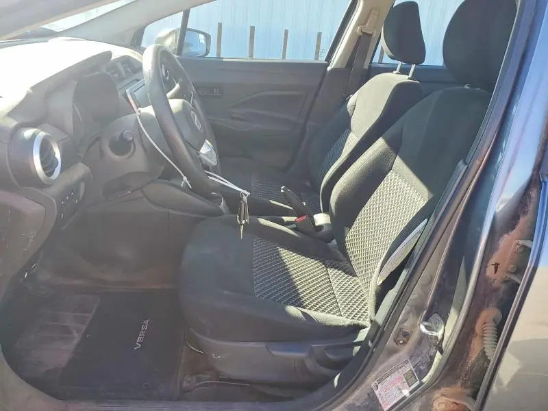 2022 NISSAN VERSA S  