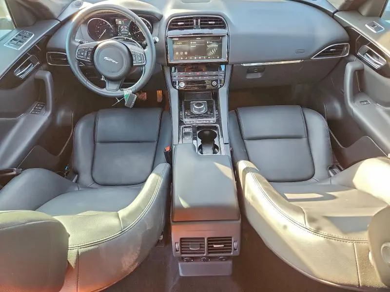 2020 JAGUAR F-PACE PREMIUM  
