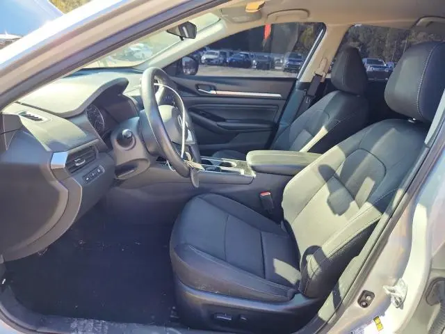 2021 NISSAN ALTIMA SV  