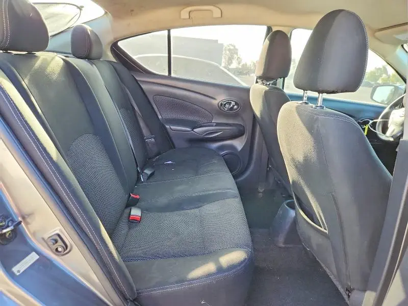 2018 NISSAN VERSA SV  