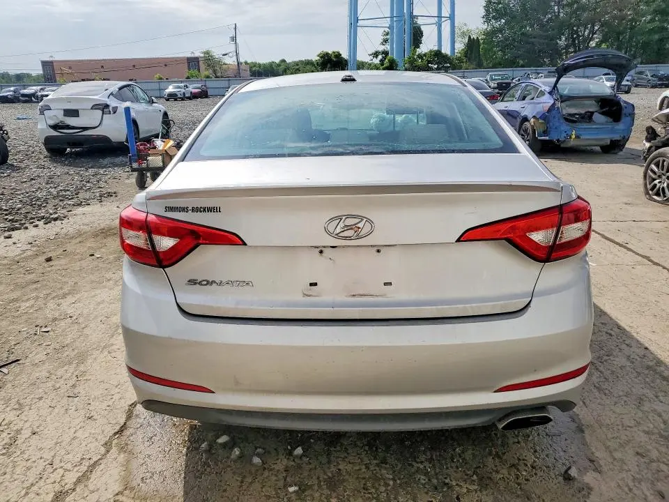 2017 HYUNDAI SONATA SE  