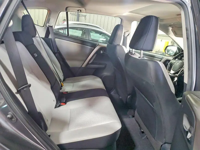 2018 TOYOTA RAV4 HV LE  