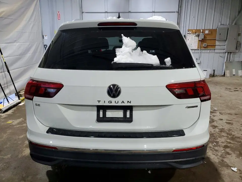 2024 VOLKSWAGEN TIGUAN SE  