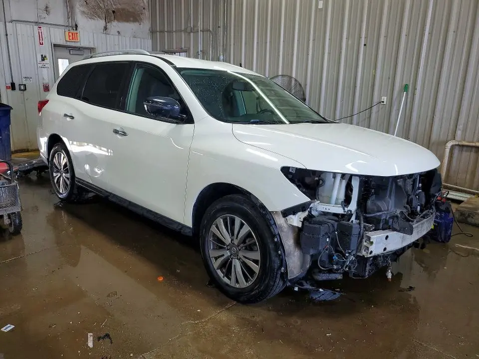 2019 NISSAN PATHFINDER SV  