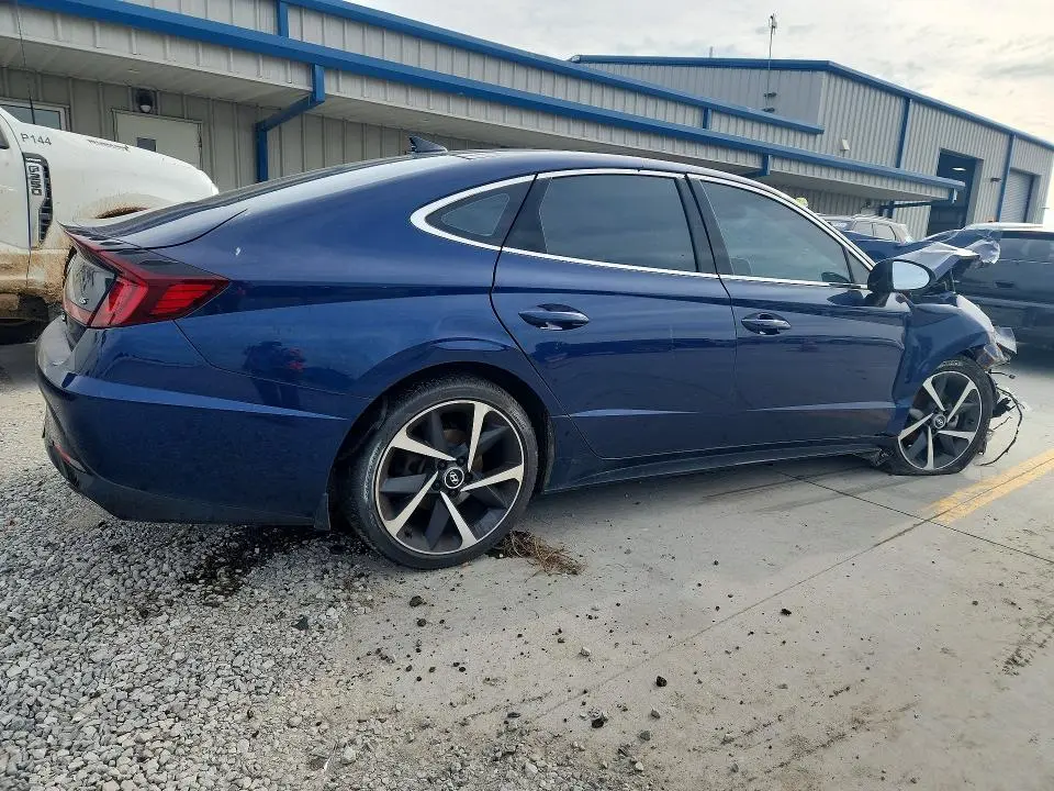 2021 HYUNDAI SONATA   