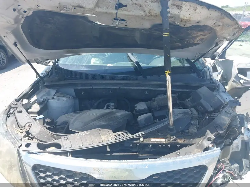 2012 KIA SORENTO LX