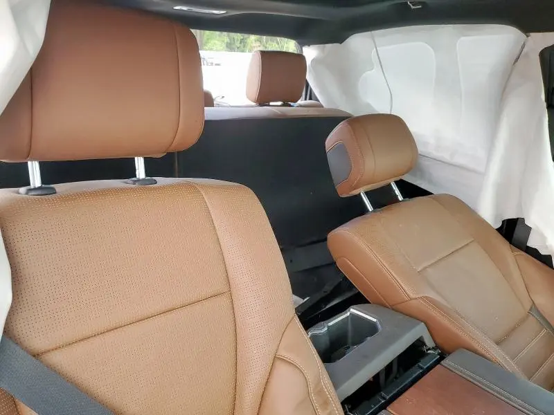 2025 TOYOTA TUNDRA CREWMAX PLATINUM  