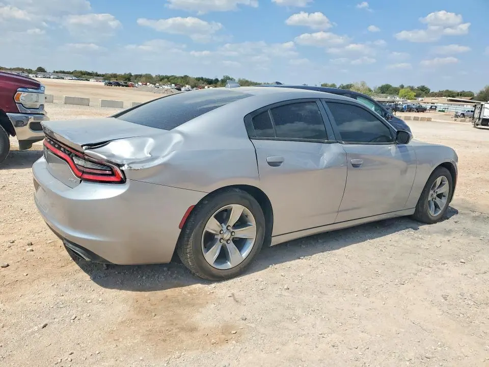 2016 DODGE CHARGER SXT  