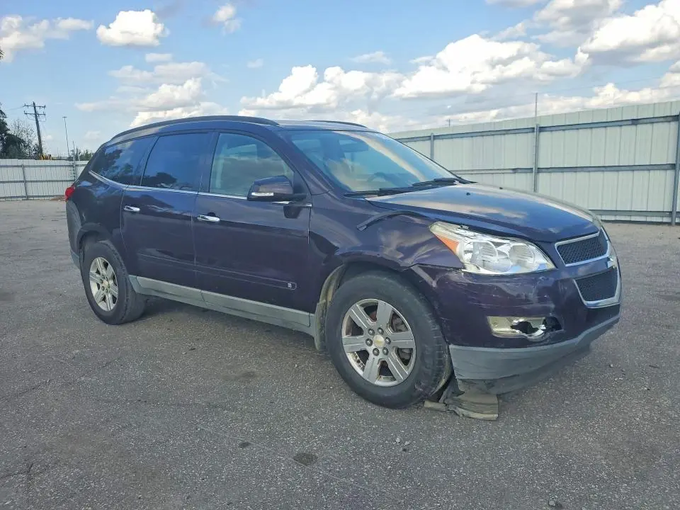 2010 CHEVROLET TRAVERSE LT  