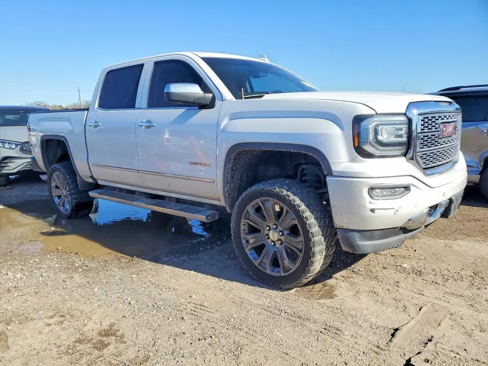 2017 GMC SIERRA C1500 DENALI  