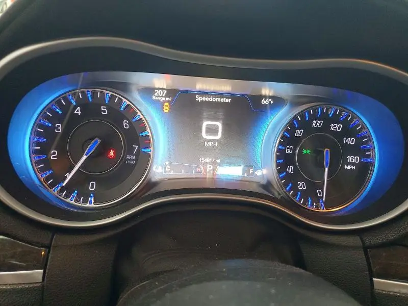 2015 CHRYSLER 300C   