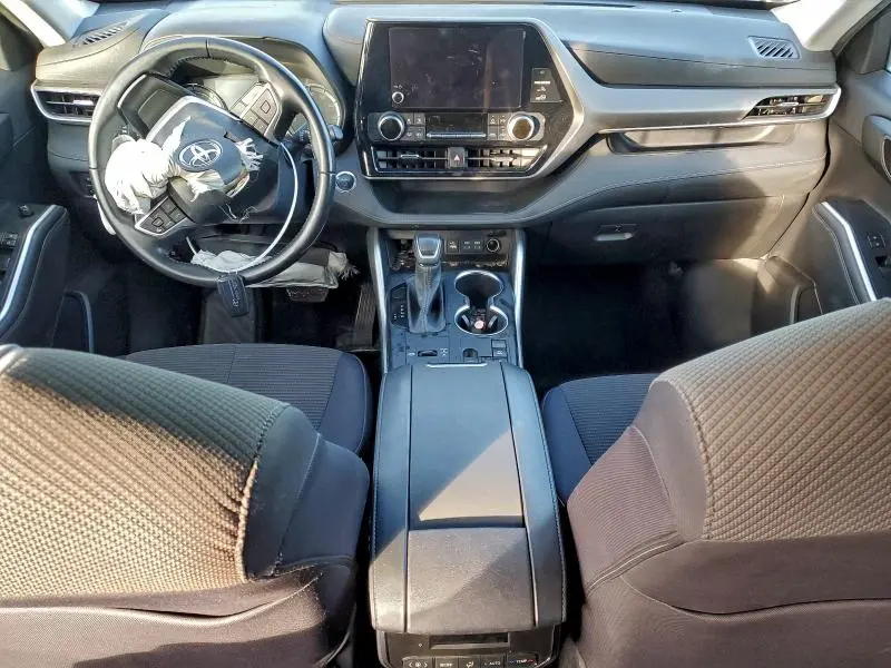 2023 TOYOTA HIGHLANDER HYBRID LE  