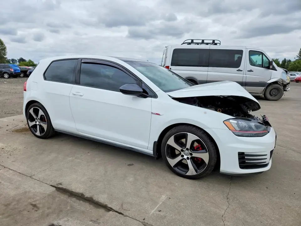 2015 VOLKSWAGEN GTI   