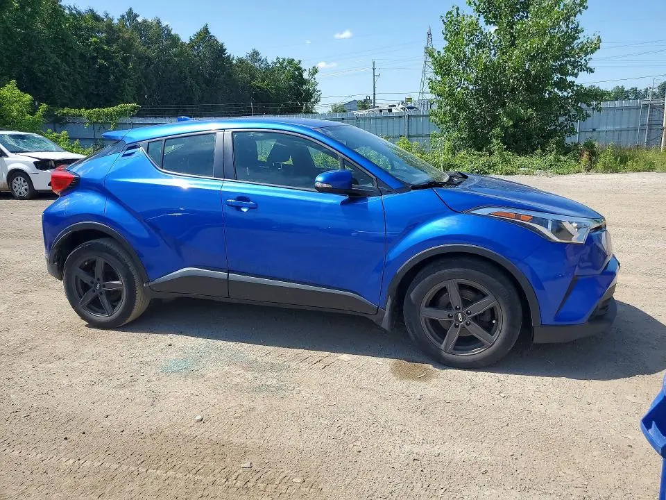 2019 TOYOTA C-HR LE  