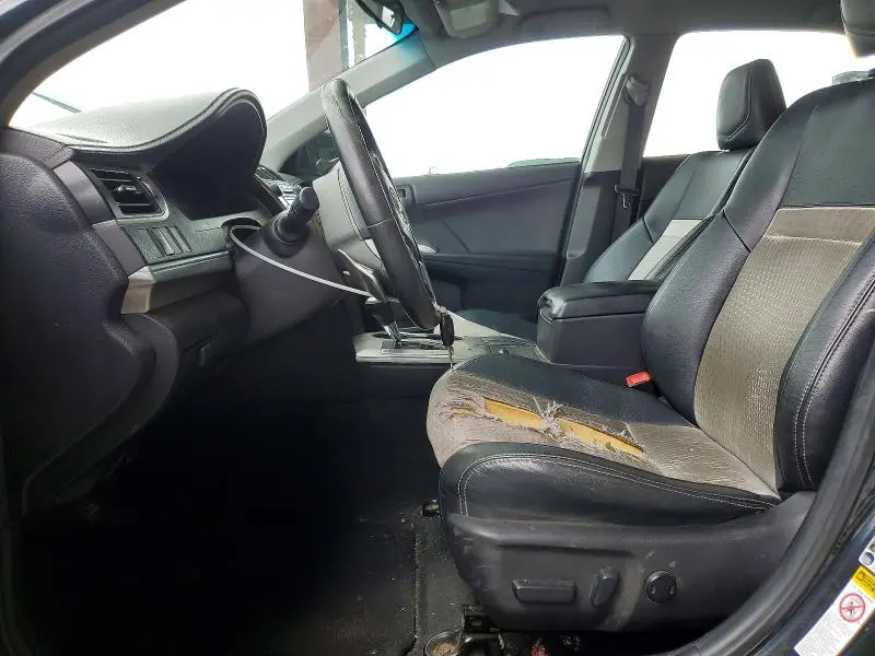 2014 TOYOTA CAMRY SE  