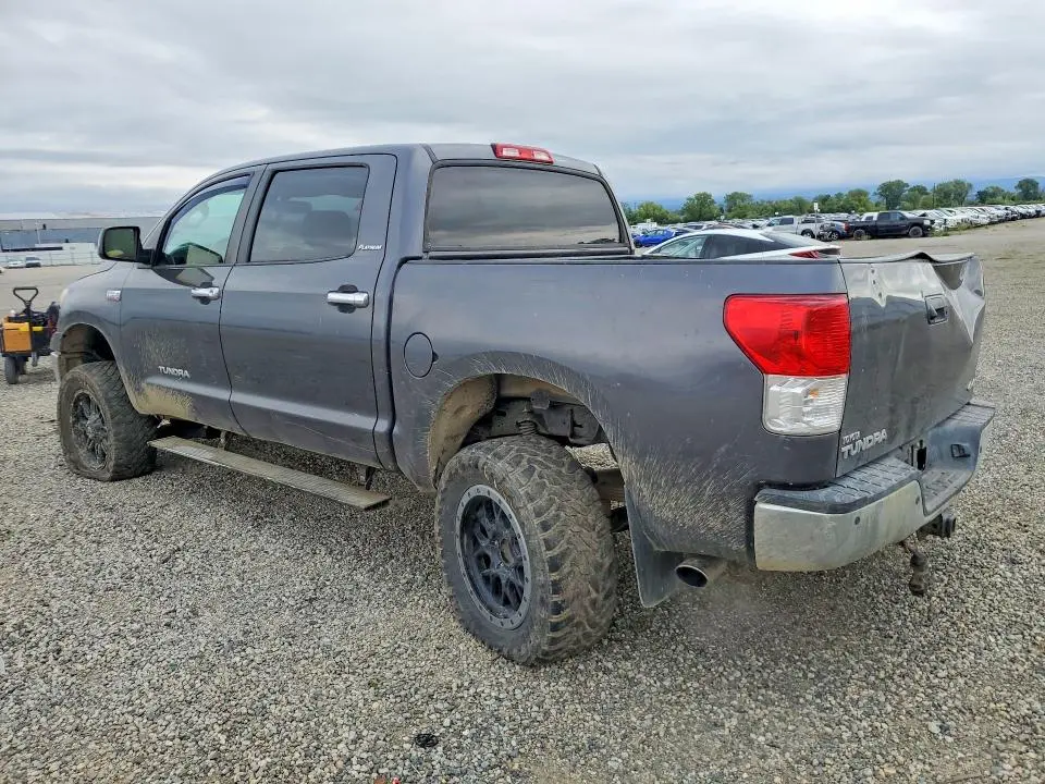 2013 TOYOTA TUNDRA PLATINUM  