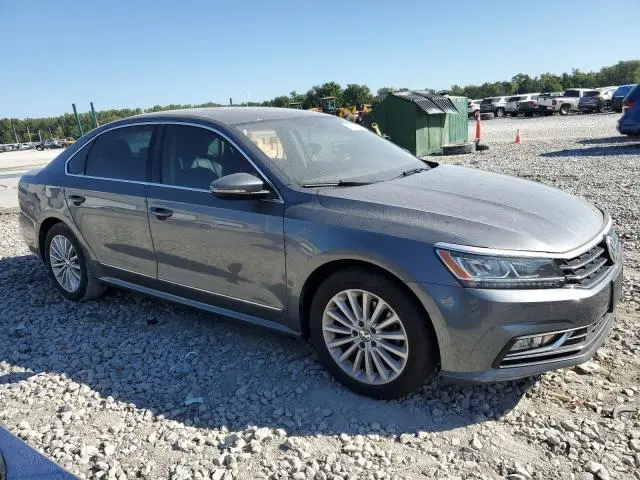2016 VOLKSWAGEN PASSAT SE