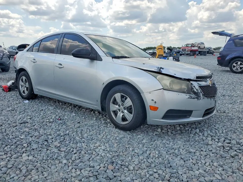2011 CHEVROLET CRUZE LS  