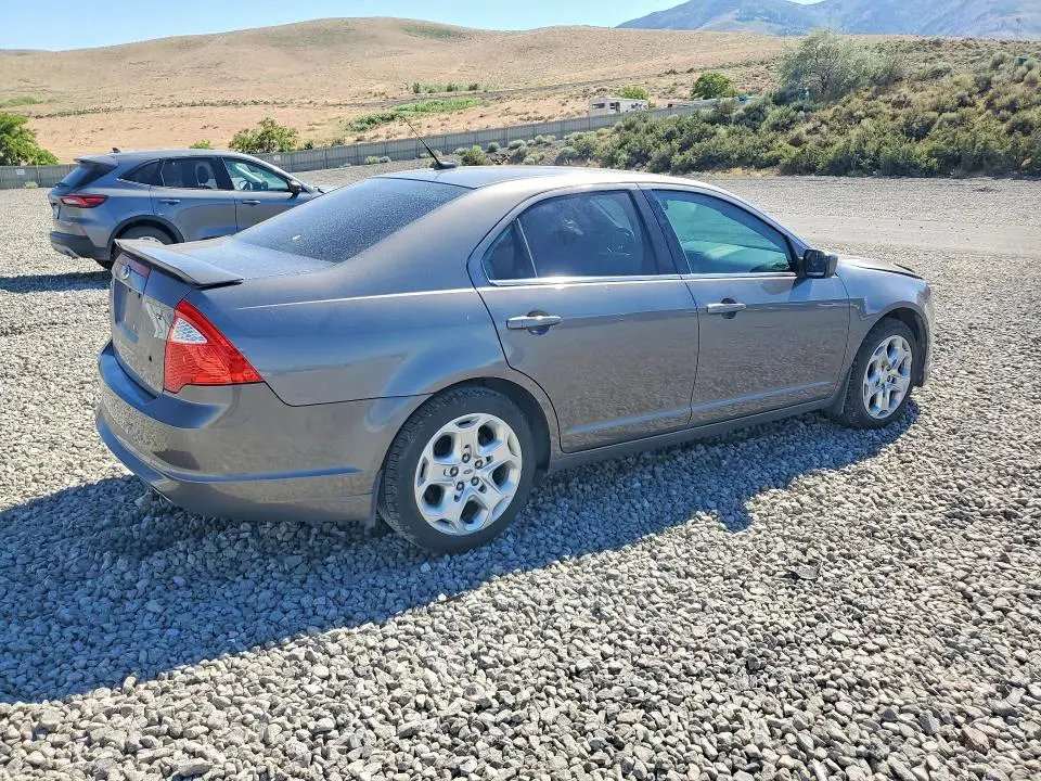2011 FORD FUSION SE  