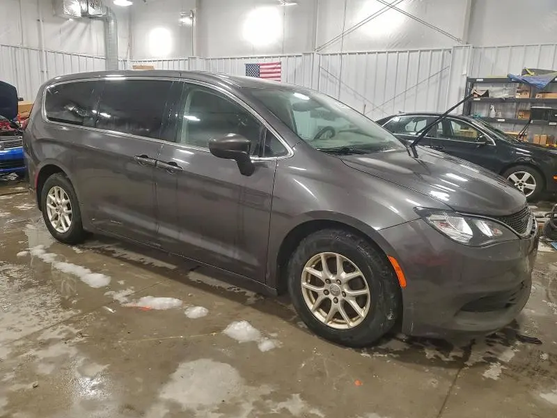 2017 CHRYSLER PACIFICA LX  