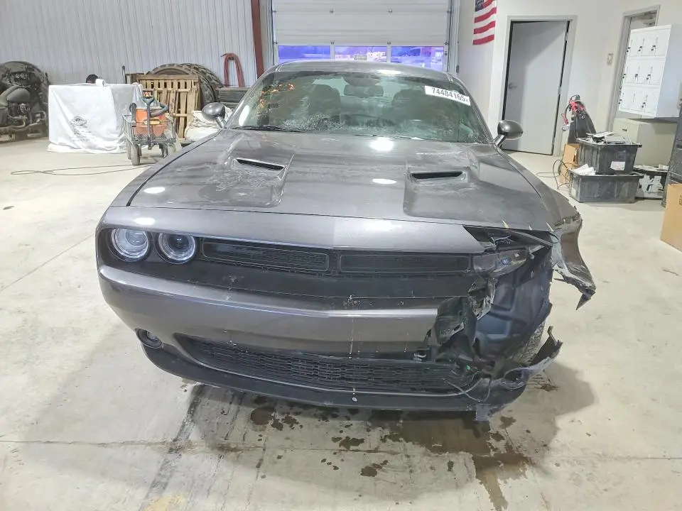 2022 DODGE CHALLENGER SXT  
