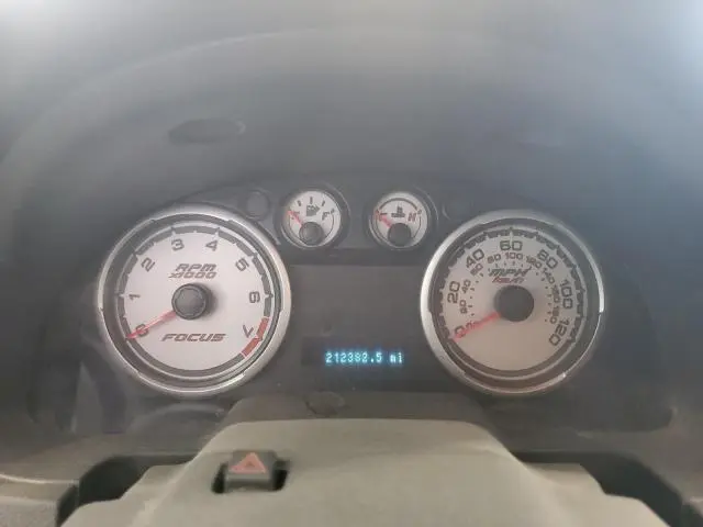2010 FORD FOCUS SE  