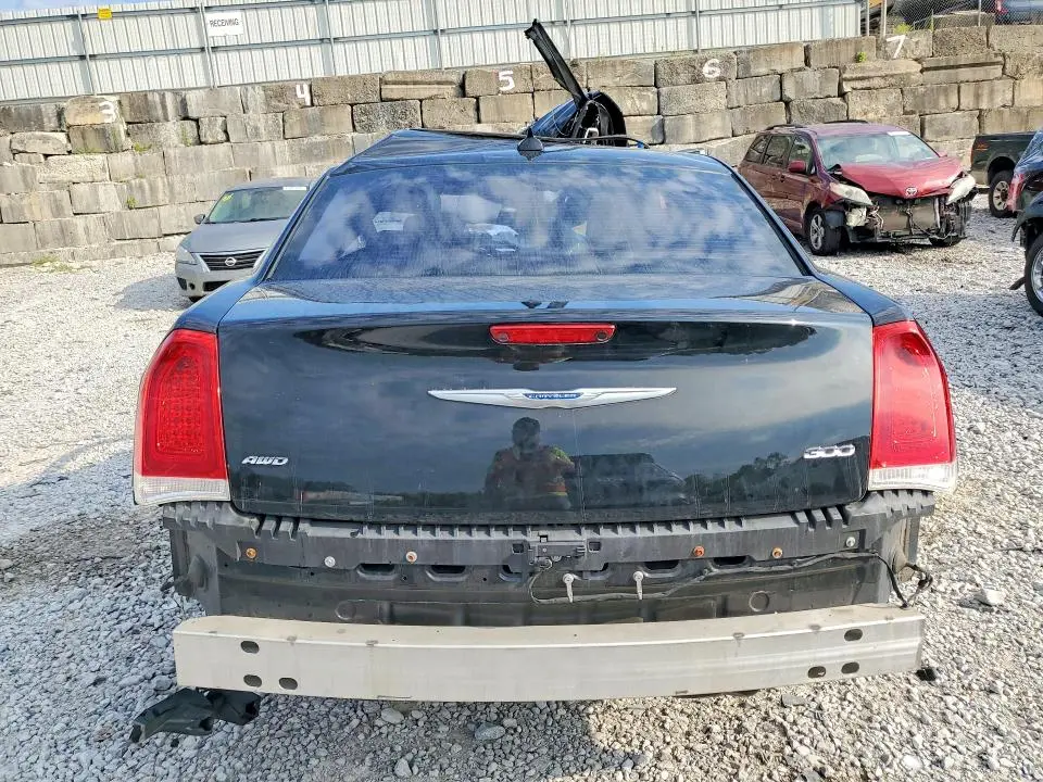 2016 CHRYSLER 300 LIMITED  