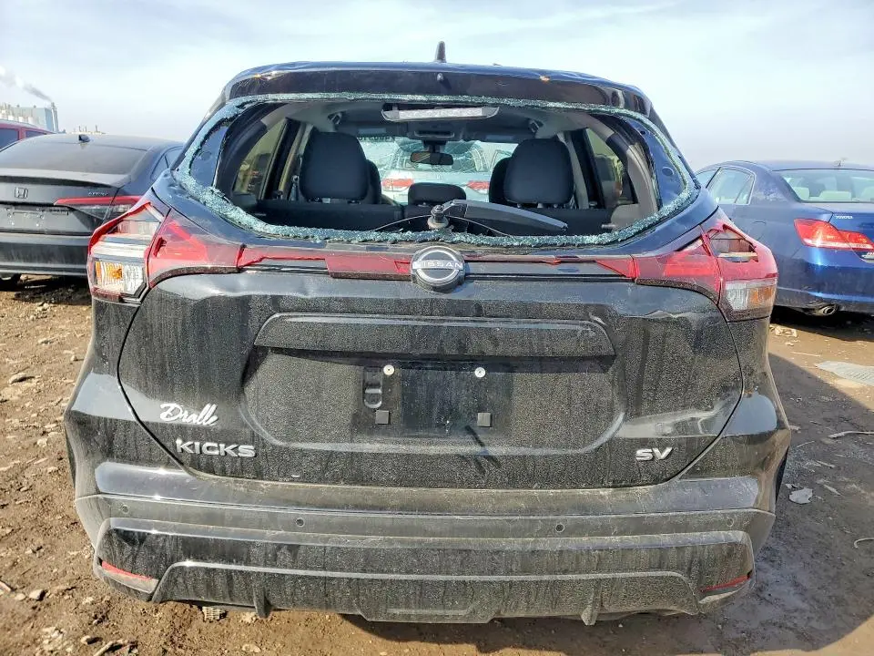 2024 NISSAN KICKS SV  