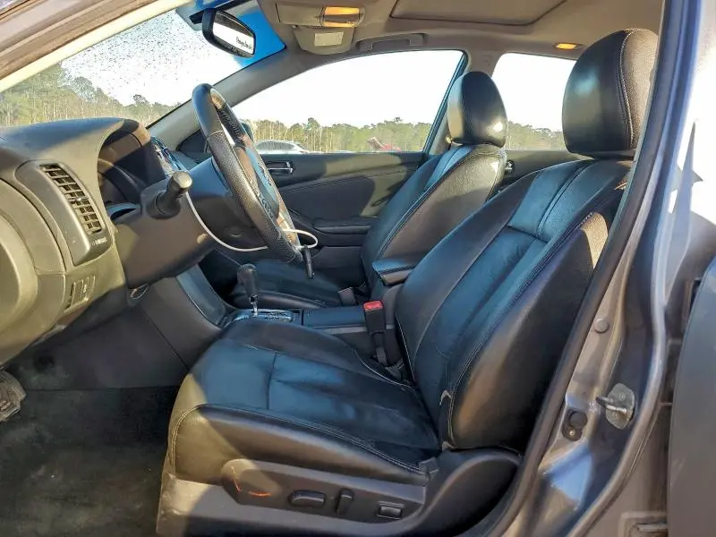 2011 NISSAN ALTIMA SR  