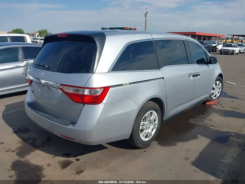 2011 HONDA ODYSSEY LX