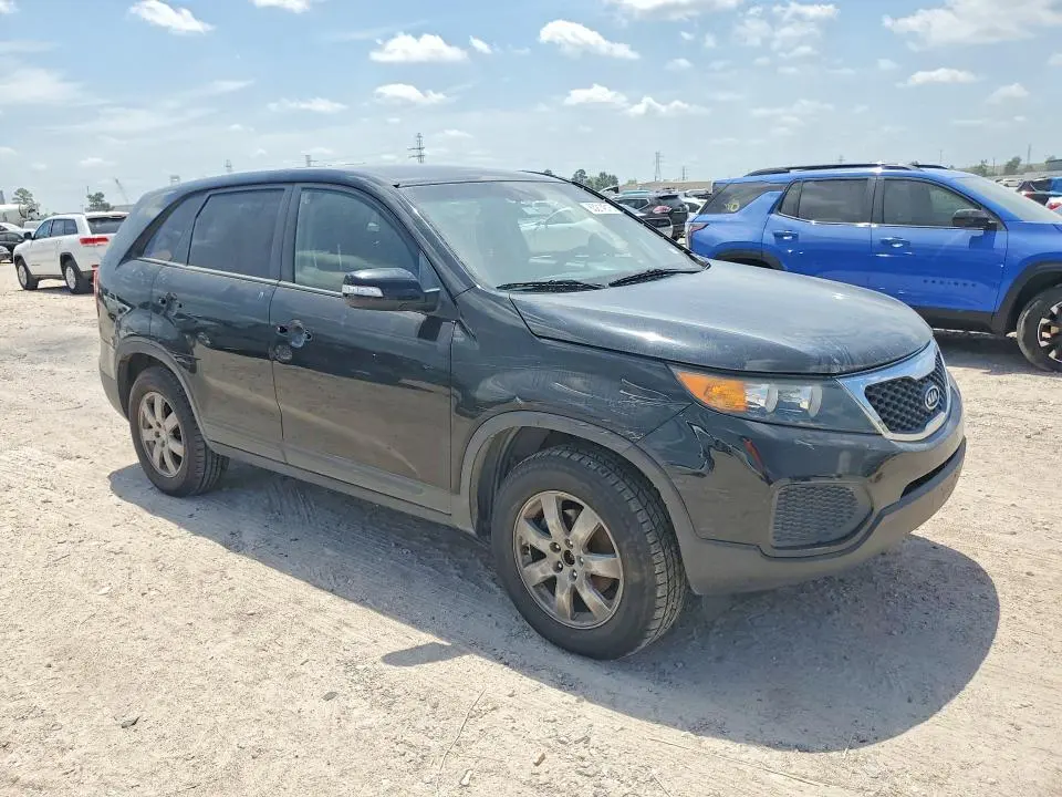 2013 KIA SORENTO LX  