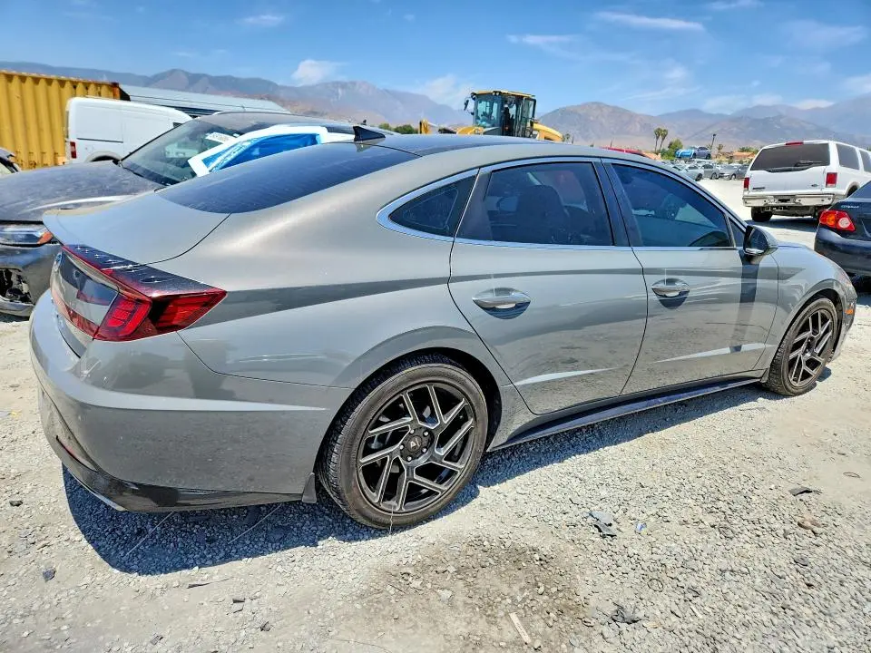 2022 HYUNDAI SONATA SEL  