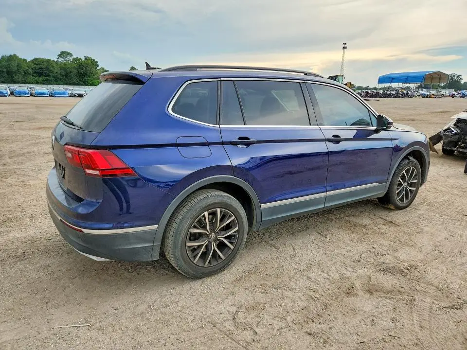 2021 VOLKSWAGEN TIGUAN SE  
