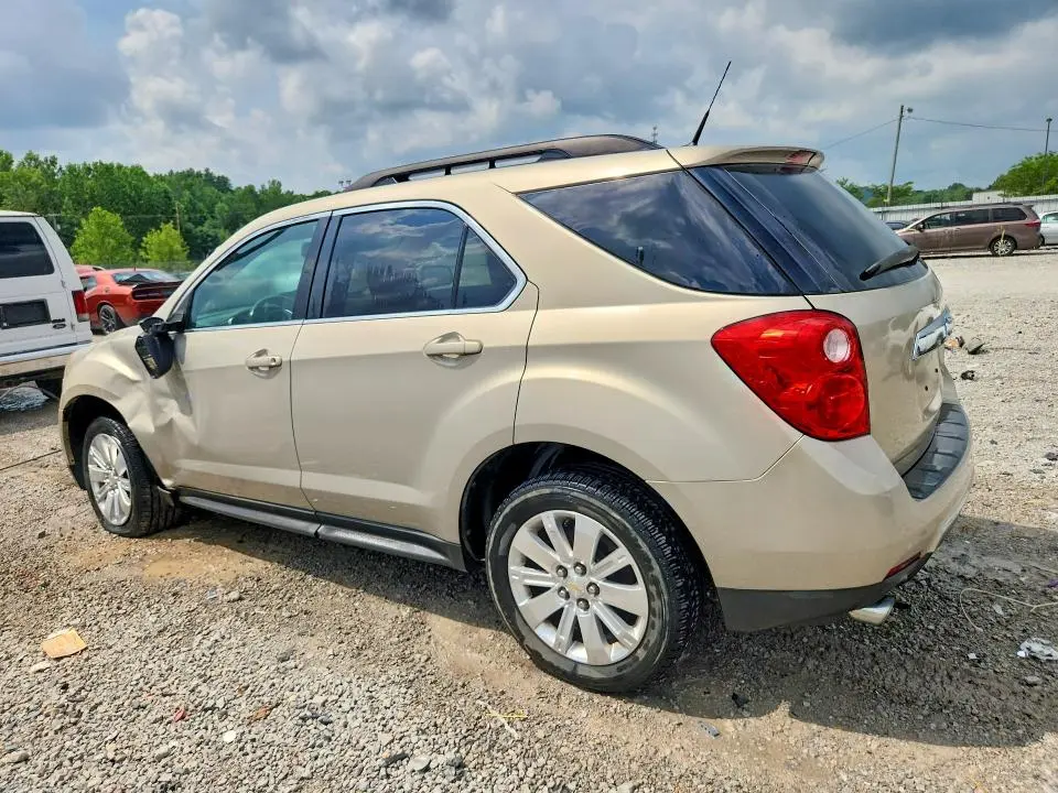 2010 CHEVROLET EQUINOX LT  