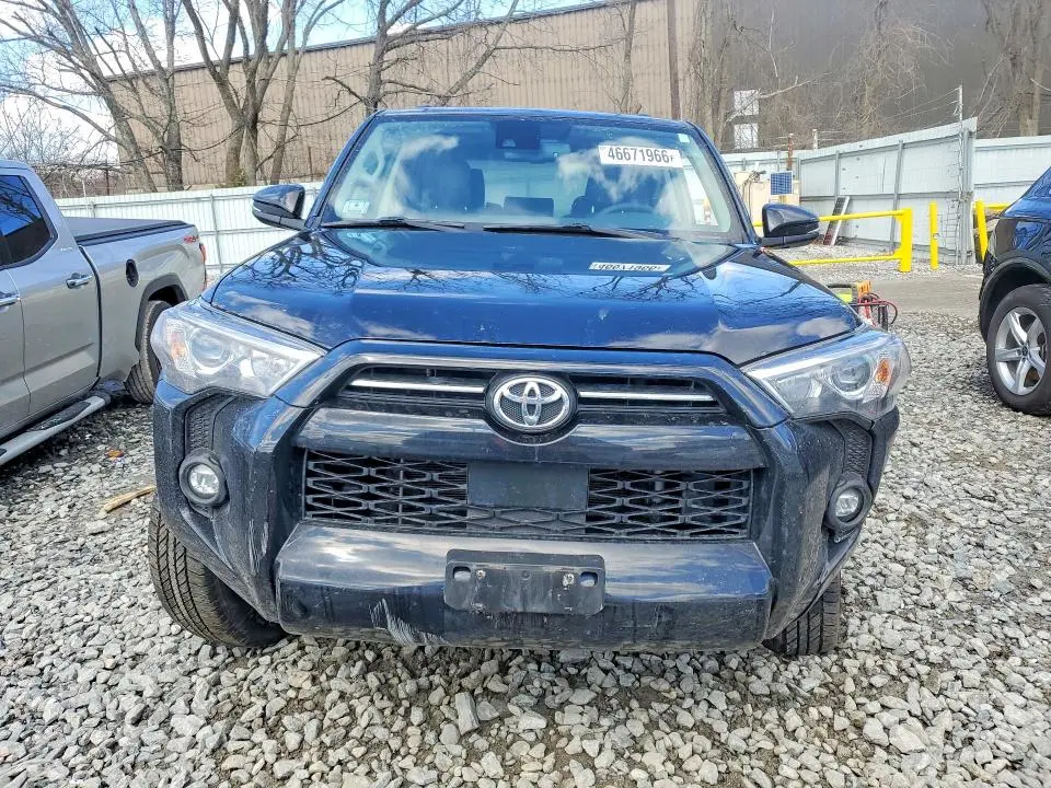 2022 TOYOTA 4RUNNER SR5 PREMIUM  