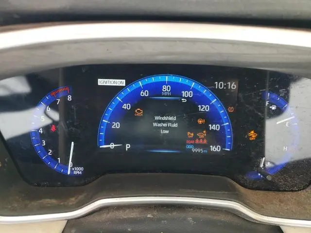 2022 TOYOTA COROLLA CROSS XLE