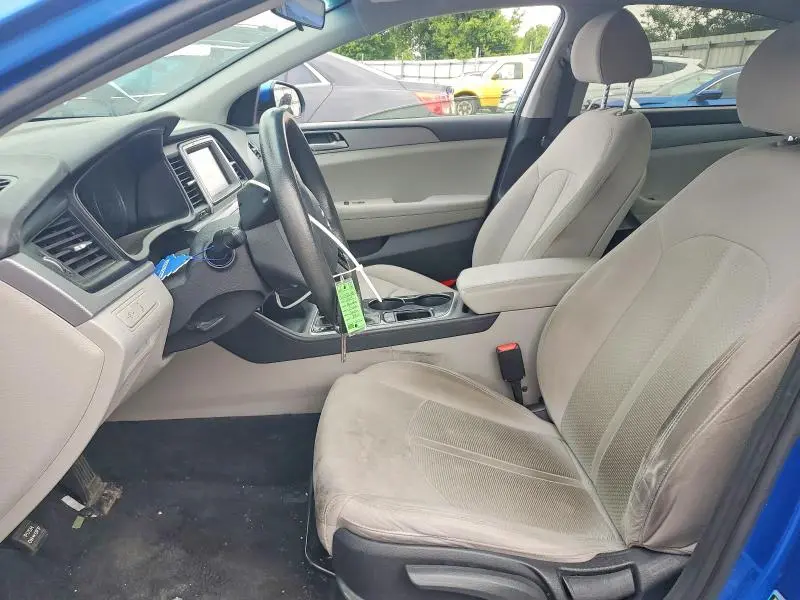 2019 HYUNDAI SONATA SE  