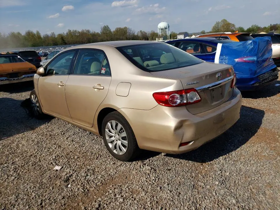 2013 TOYOTA COROLLA LE  