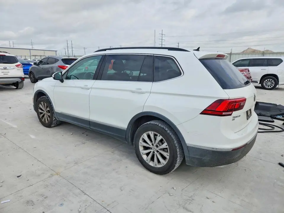 2018 VOLKSWAGEN TIGUAN SE  