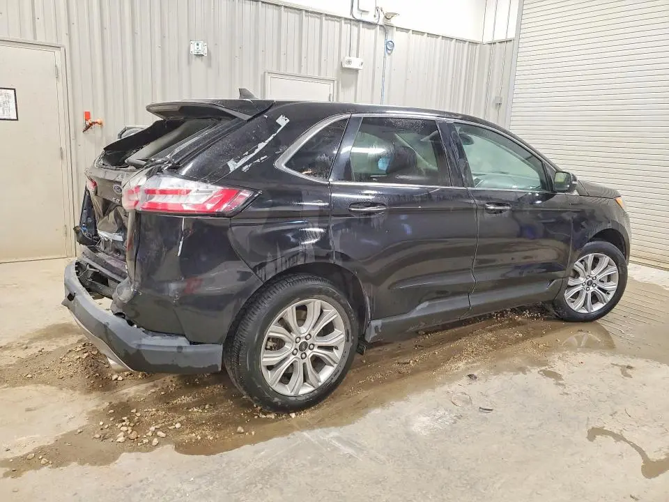 2022 FORD EDGE TITANIUM  