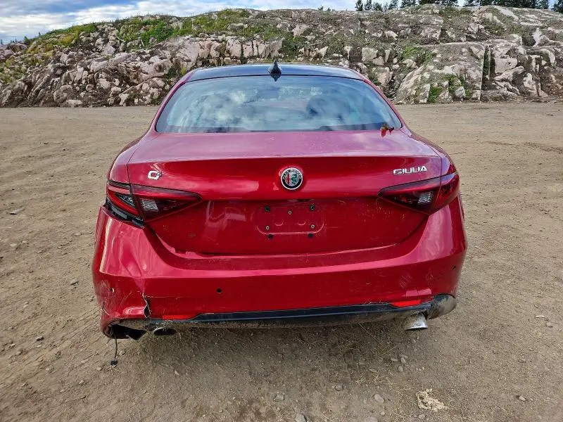 2017 ALFA ROMEO GIULIA   